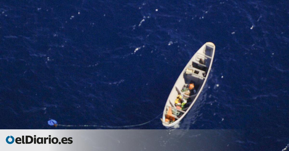 Absueltos por la "inconsistencia de las pruebas" dos acusados de ser patrones de un cayuco que llegó a Canarias donde murieron 80 personas