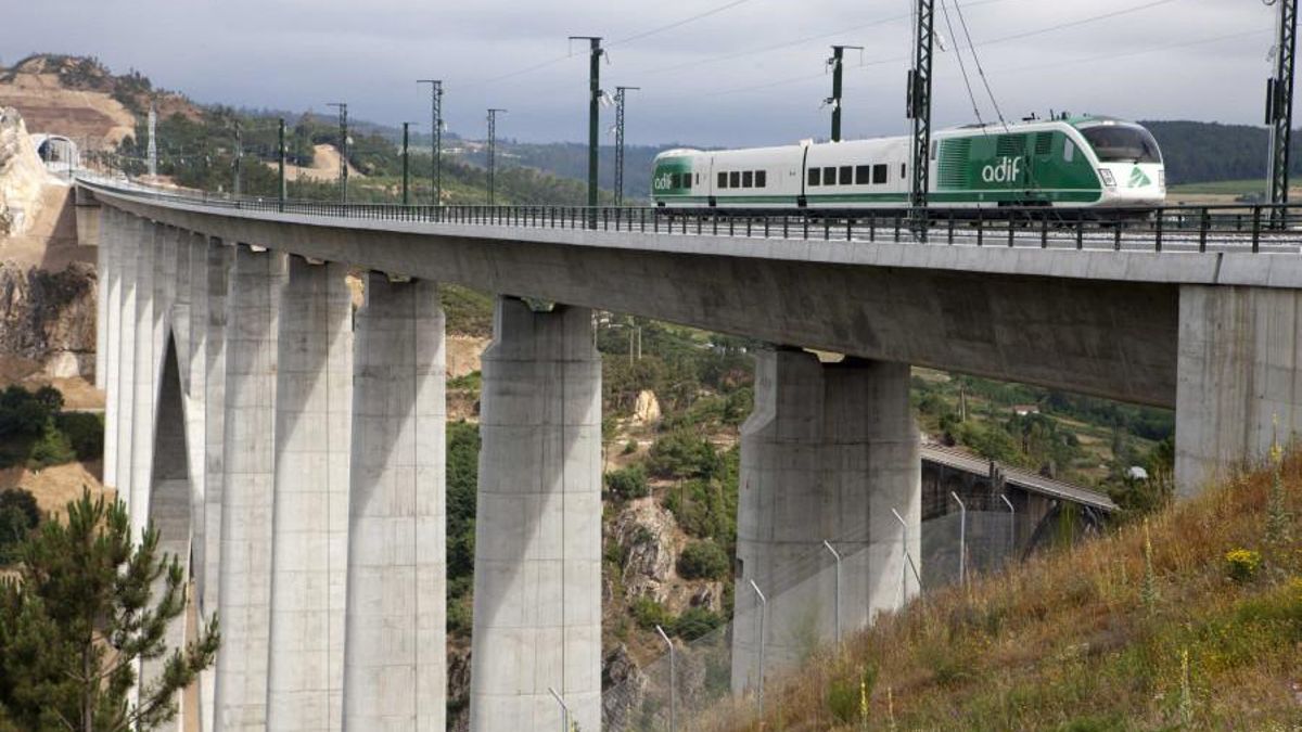 Tren Adif, en imagen de archivo.