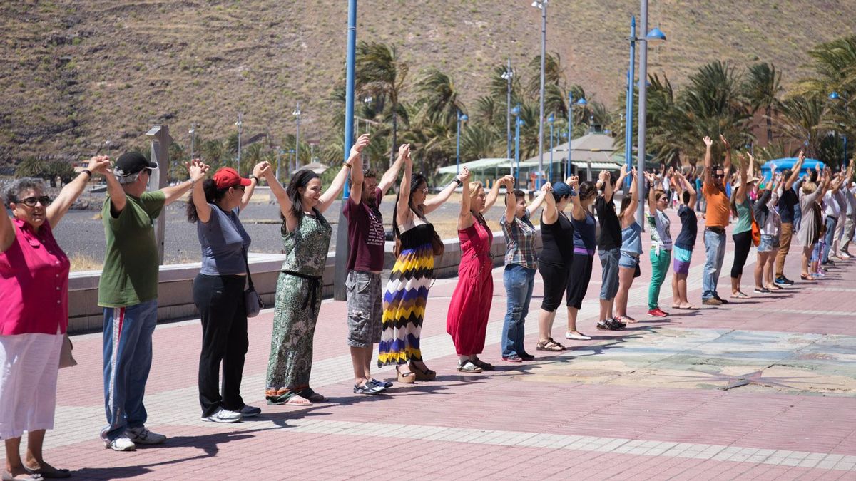 GALERÍA DE FOTOS / Cadena humana en La Gomera