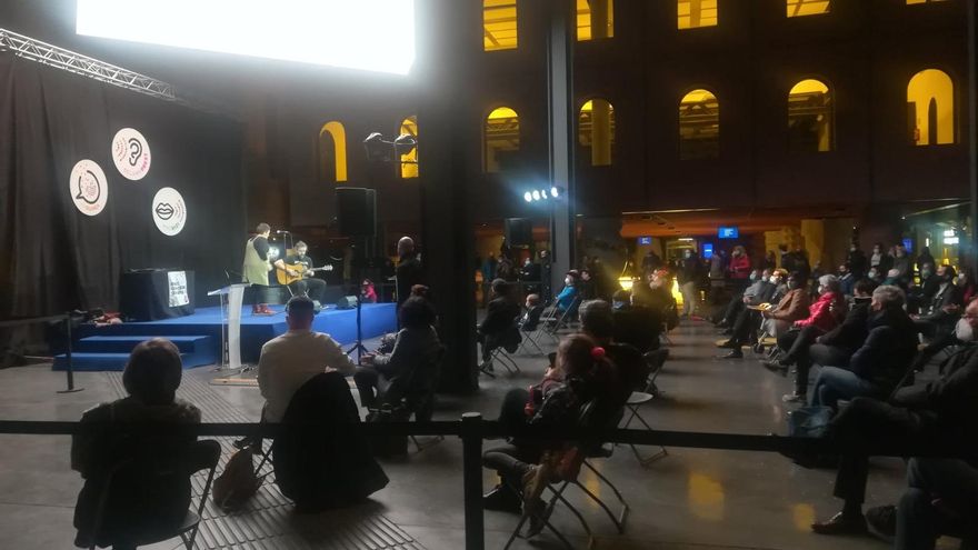 Euskaraldiaren agurraren ekitaldia Azkuna Zentroan