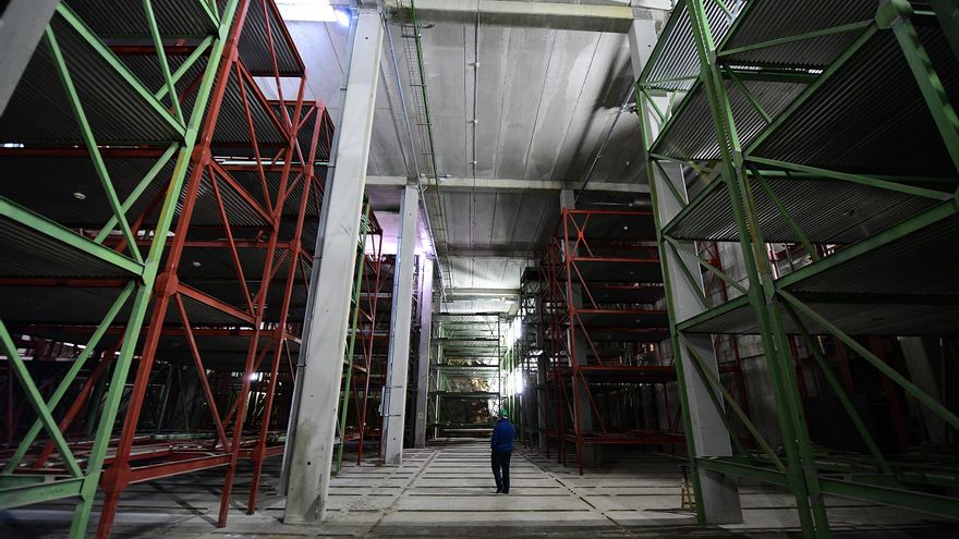 En el parking robotizado de Tarragona que pasó de 4 a 30 millones y hoy sigue acumulando polvo, chatarra y pleitos