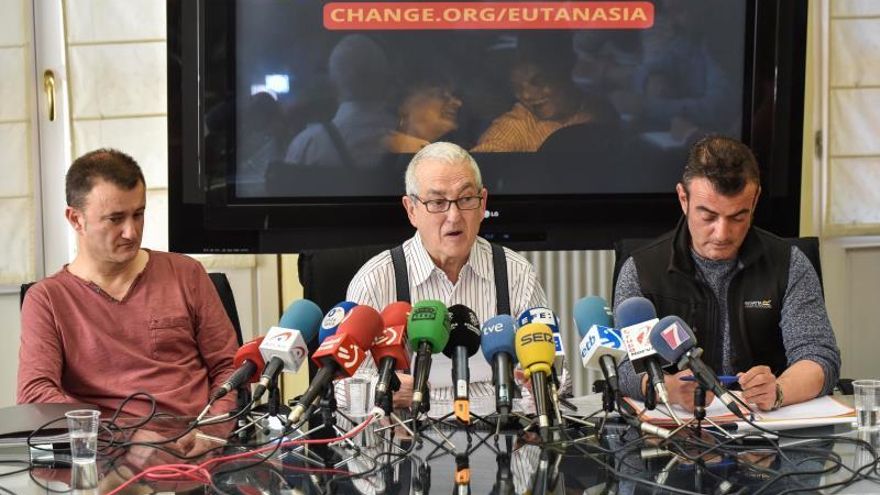 La familia que hizo campaña por la eutanasia cree que el suicidio asistido fue valiente