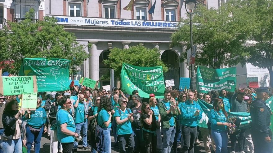 Arranca la huelga de Educación en Madrid con profesores movilizados y piquetes: "Esta situación es insostenible"