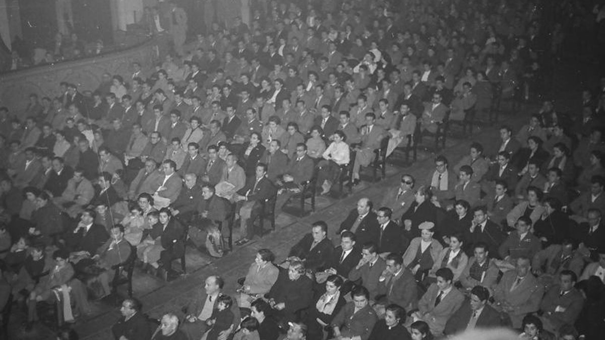 Aspecto interior del Teatro Príncipe de Vitoria