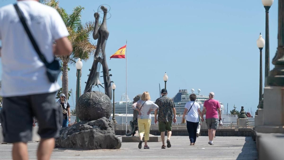 Arrecife dispara el número de cruceristas con casi 410.000 llegados hasta agosto