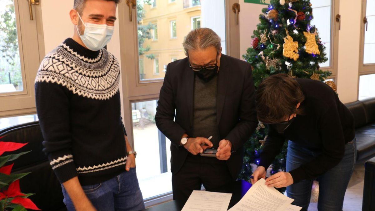 Los portavoces de PSPV, Compromís y Unides Podem suscriben el acuerdo sobre la tasa turística.