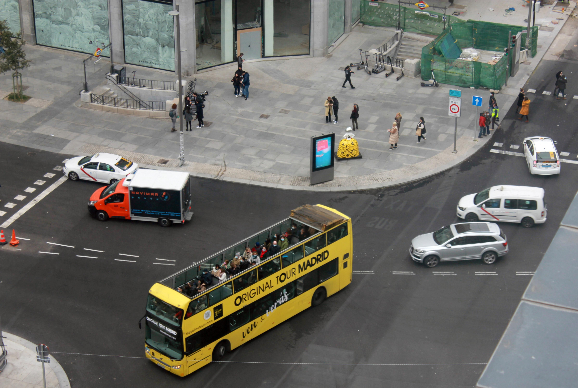 Nueva Plaza España - Esquina calle Reyes