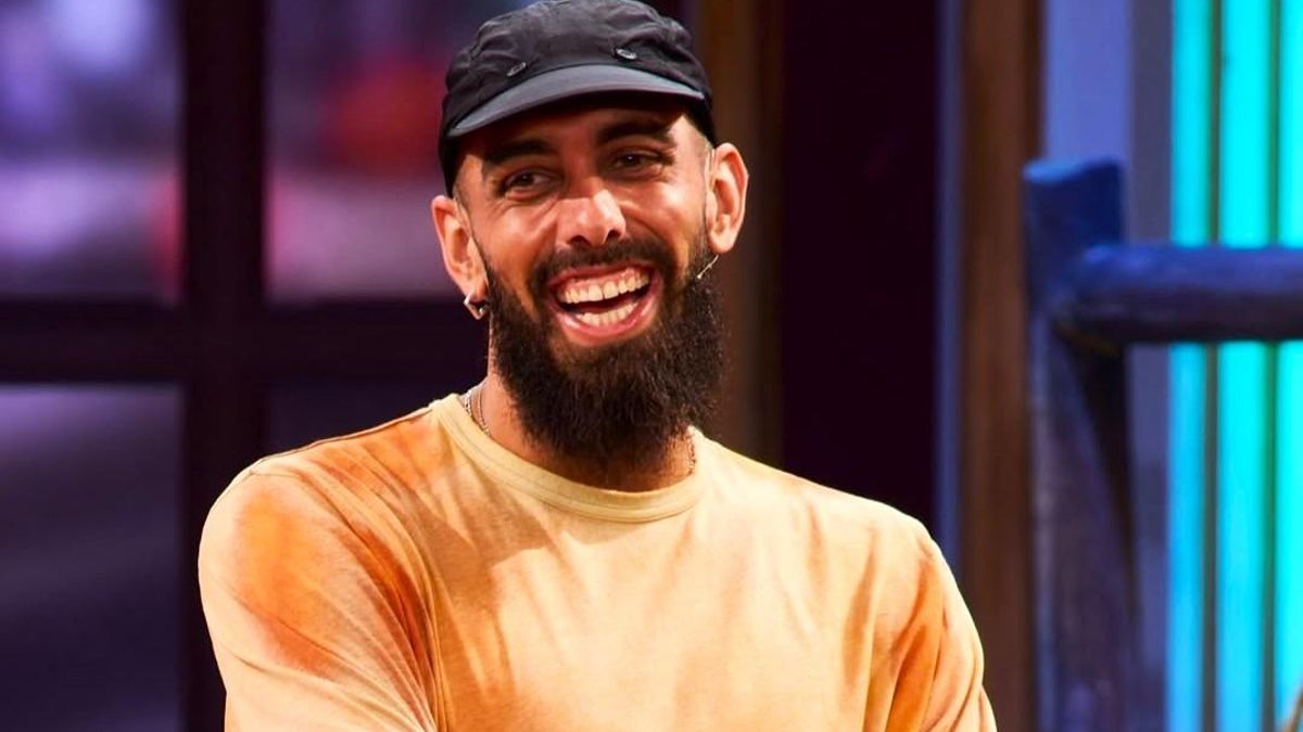 Borja Iglesias relata en 'La Revuelta' cómo perdió el miedo a "mojarse" siendo futbolista: "Si quieres luchar por algo dilo"