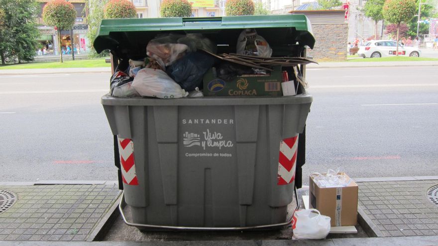 Al Ayuntamiento se le acabó la paciencia y rescinde el contrato de recogida de basura en Santander a Ascán-Geaser