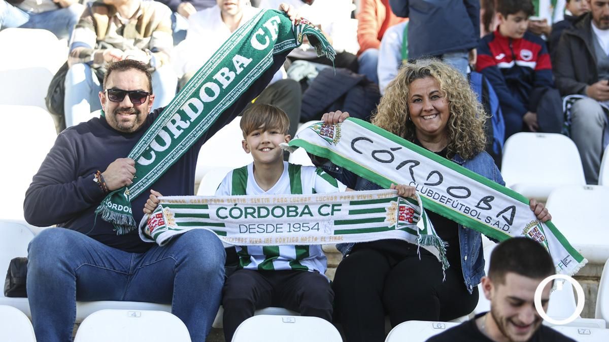 Grada Blanquiverde del Córdoba CF - SD Huesca