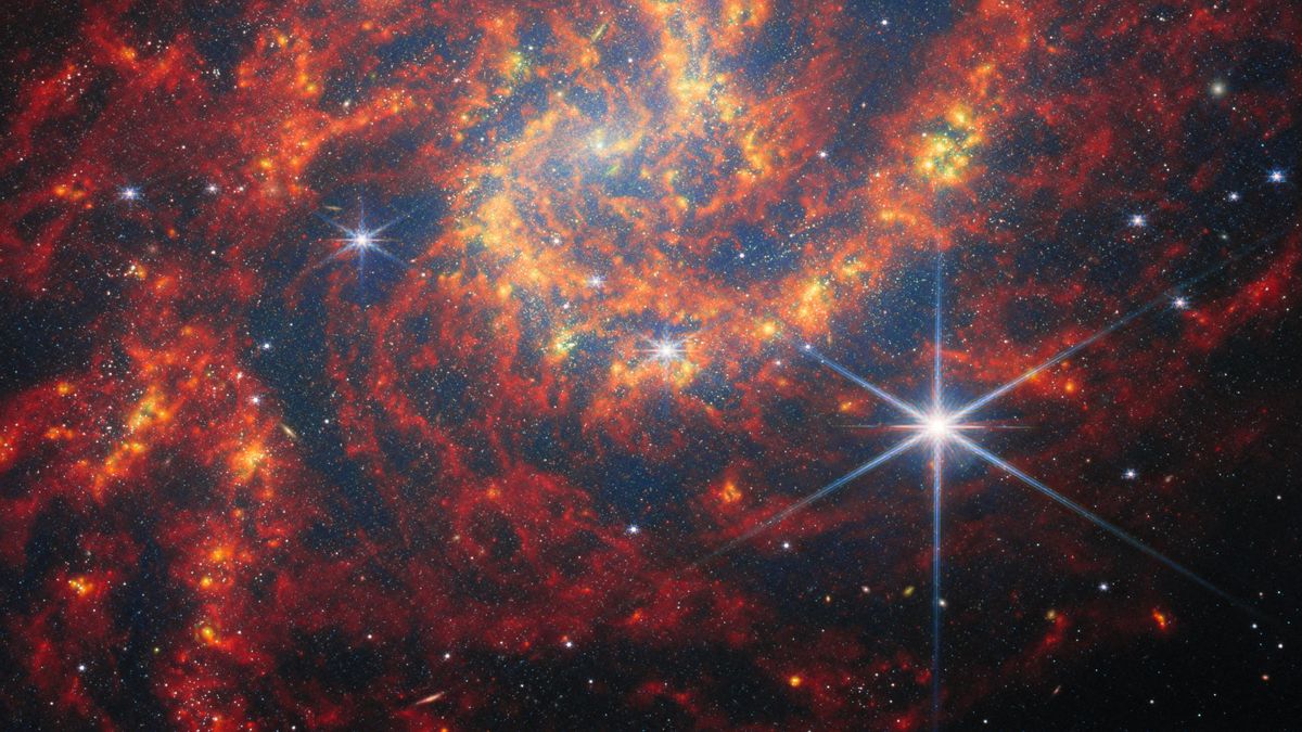 La galaxia espiral NGC 2283: las estrellas grandes y brillantes son habitantes de nuestra propia galaxia, que se encuentra entre nosotros y NGC 2283.