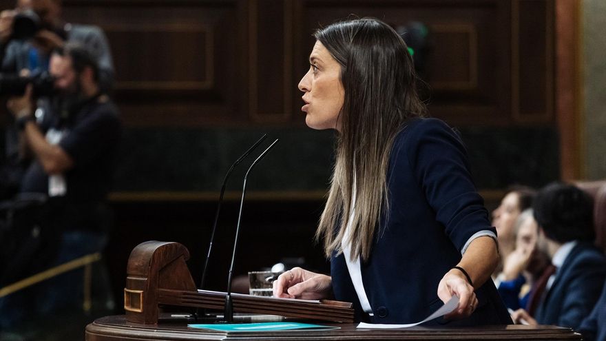 La portavoz de Junts en el Congreso, Miriam Nogueras, interviene durante el debate de la Ley de amnistía en el Congreso de los Diputados.