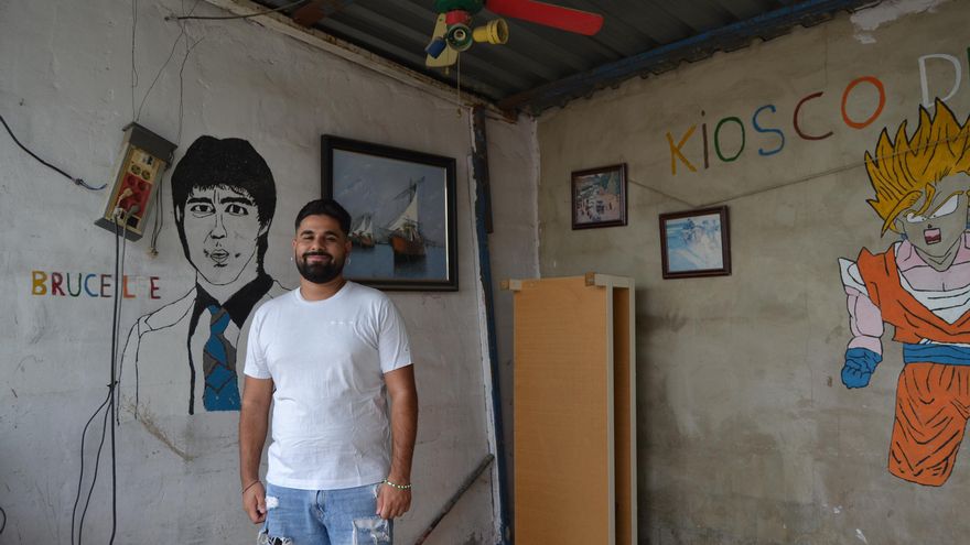 ‘Bruce Lee’, el primer universitario de Los Asperones: "La Universidad me ha enseñado a ver nuevos horizontes desde el mismo sitio"