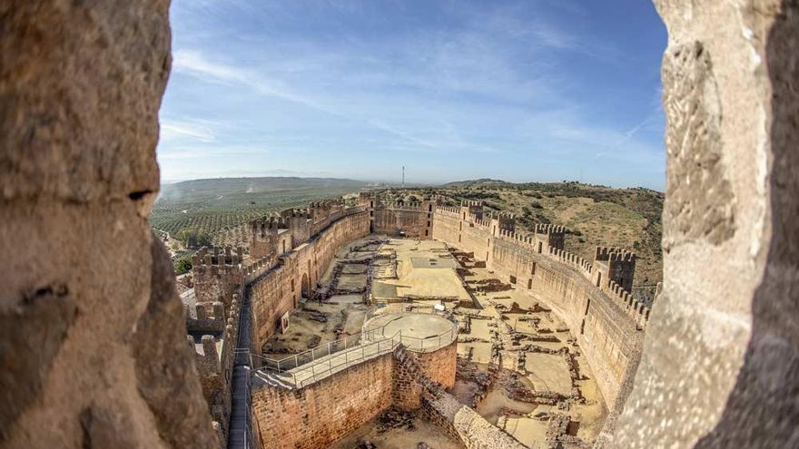La pequeña localidad de Jaén que alberga una de las fortalezas musulmanas mejor conservadas de España