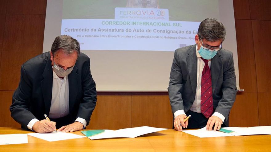 Firma hace un año del último contrato adjudicado en Portugal, para las infraestructuras de vía y electrificación Évora-frontera