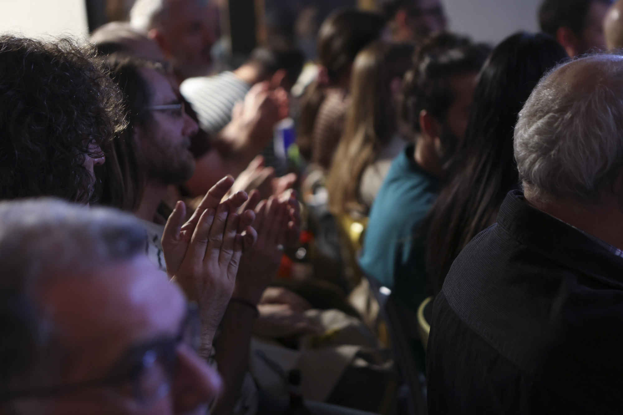 Quique González en la redacción de elDiario.es
