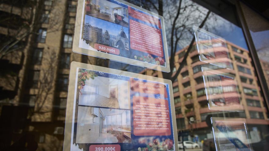 La compraventa de vivienda cae un 7,3% en su quinto mes seguido a la baja