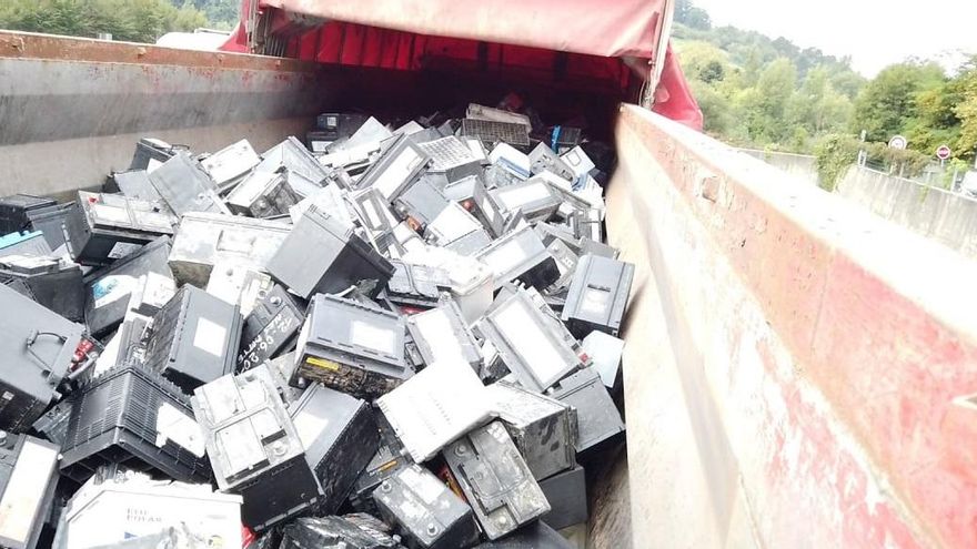 La Guardia Civil desarticula una red de tráfico ilícito de residuos que llegaban a Gipuzkoa desde Francia