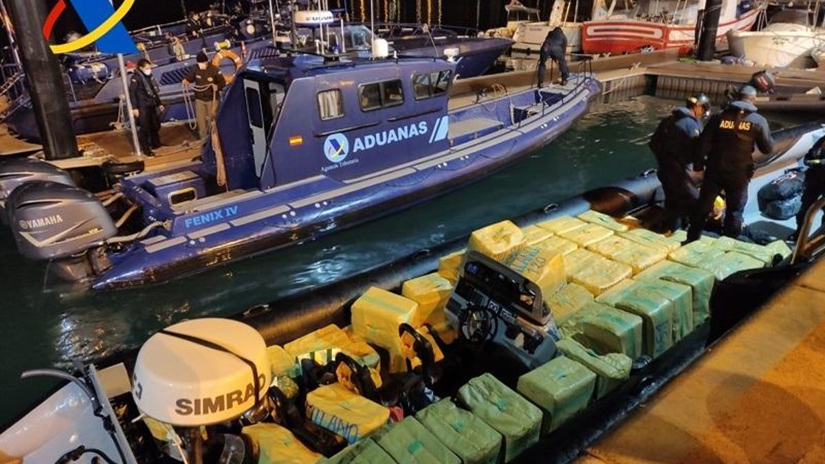 Droga aprehendida en una 'narcolancha'