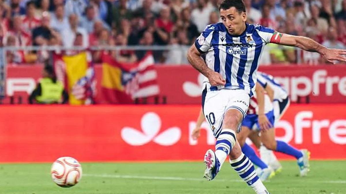 La Real Sociedad se corona en Sevilla y Donostia prepara una gran fiesta