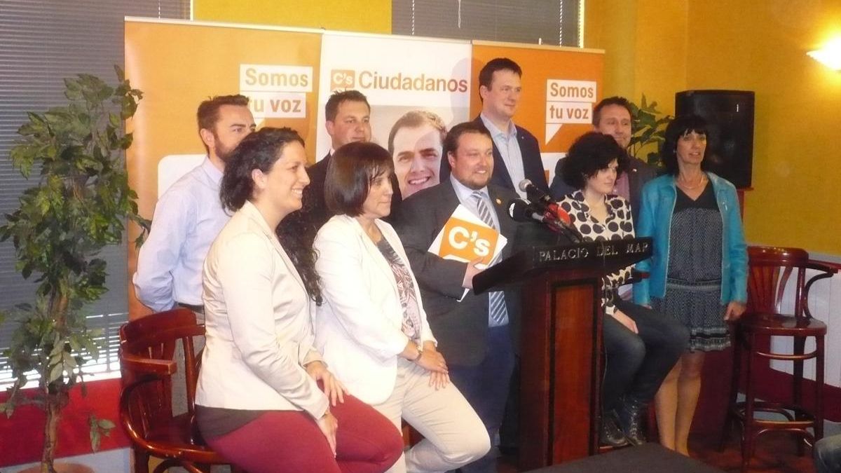 Los candidatos de Ciudadanos al Parlamento de Cantabria.