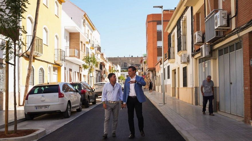 El Ayuntamiento y el Imdeco estudian la reapertura de la piscina del camping de El Brillante