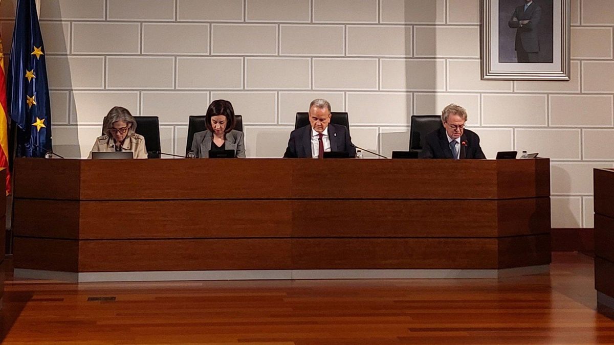 Juan Antonio Sánchez Quero preside el pleno de la Diputación Provincial de Zaragoza (DPZ).