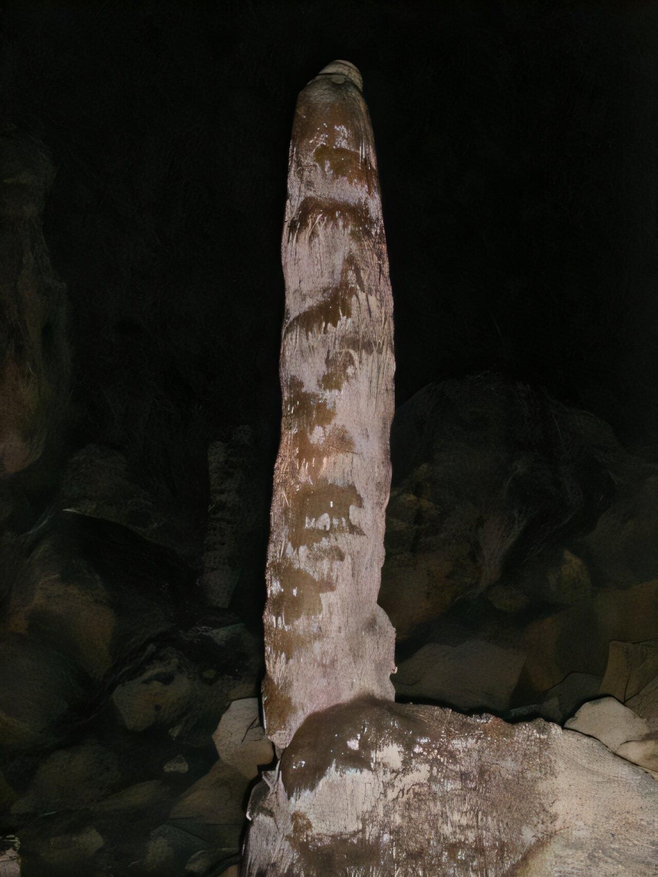 La estalagmita HS4 que se utilizó para crear el "anuario de precipitaciones"