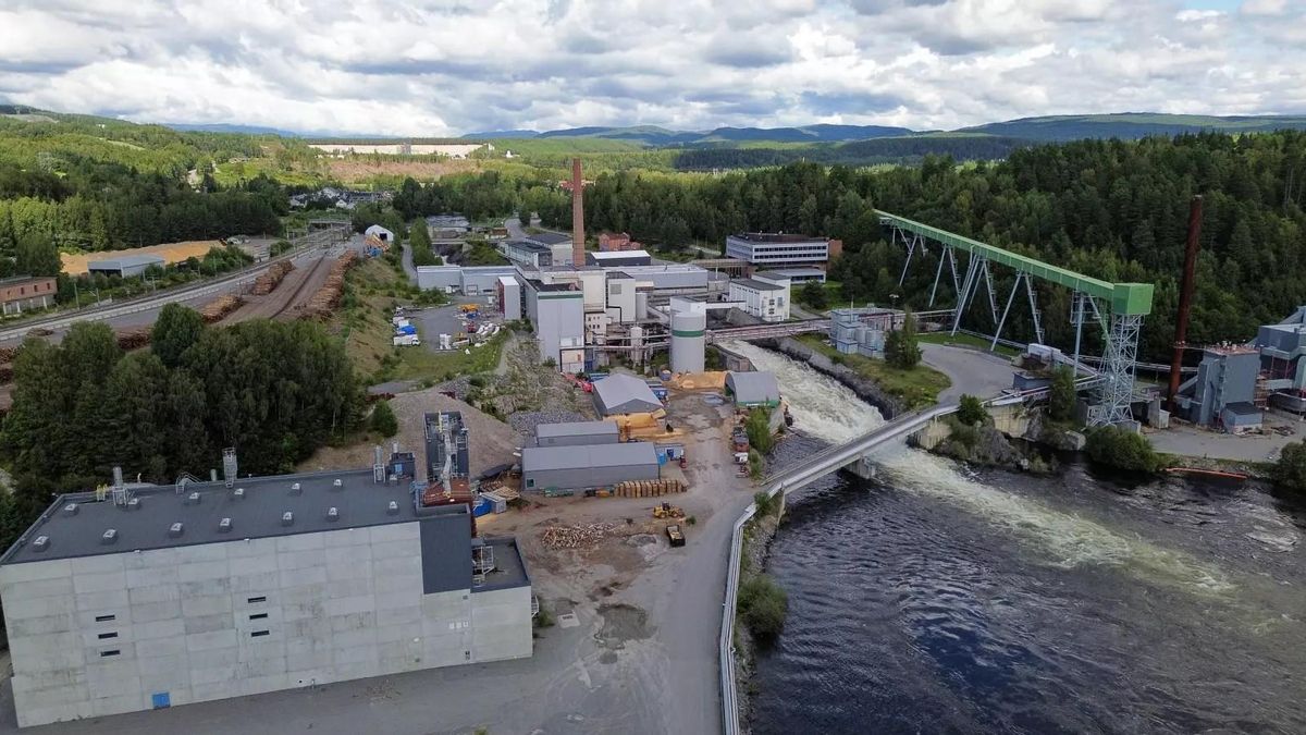 Las instalaciones de la papelera, ya sin actividad, de Norske Skog Follum.