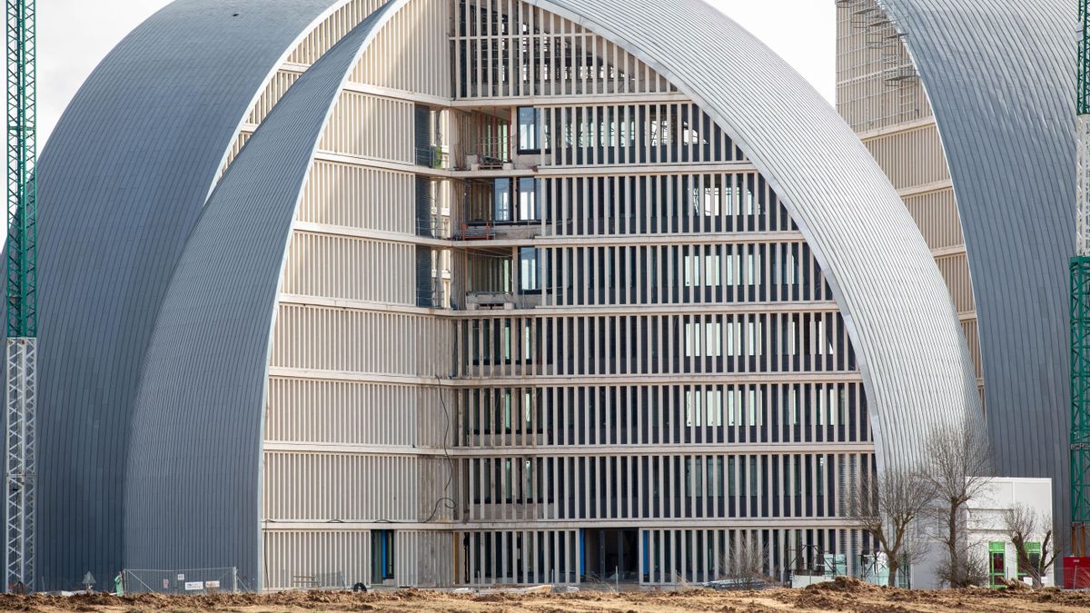 Mañueco aprueba otros 900.000 euros para mejorar los accesos al Parque del Medio Ambiente de Garray, Soria