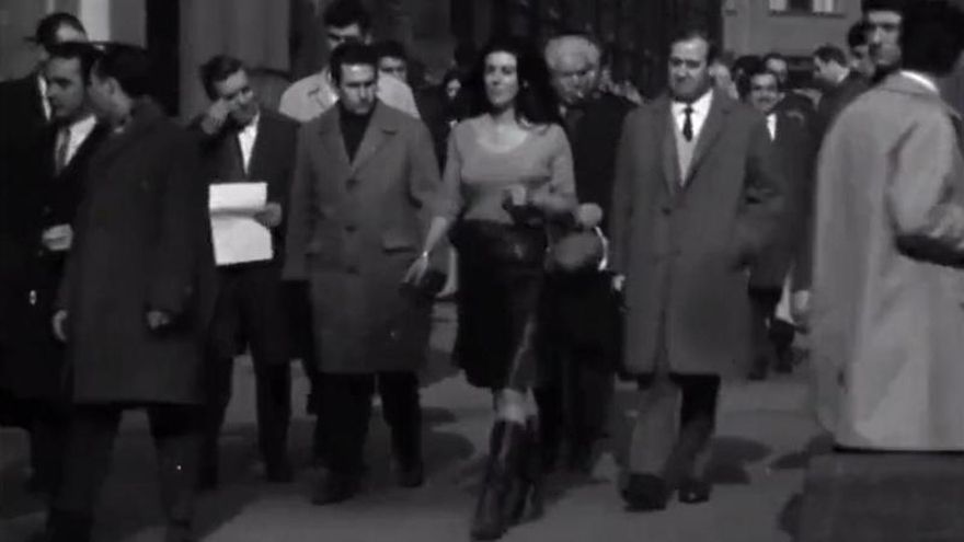 El vídeo que muestra cómo era para una mujer caminar por la Gran Vía en el franquismo y es un 'zasca' al machismo