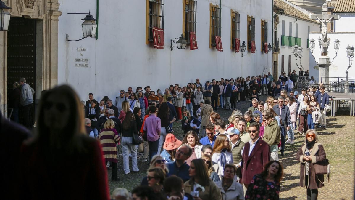 Viernes de Dolores en Capuchinos