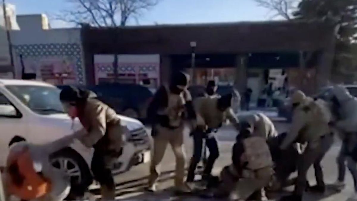 Nuevas imágenes del asesinato perpetrado por agentes federales en Minneapolis cuestionan la versión de la Administración Trump