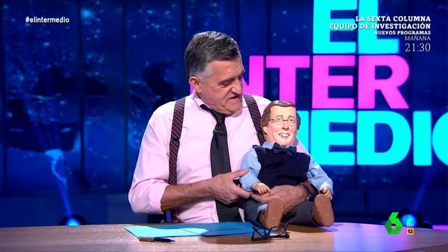 El muñeco de Almeida, con Wyoming: "Prepárame la cabeza de Ayuso en una bandeja"