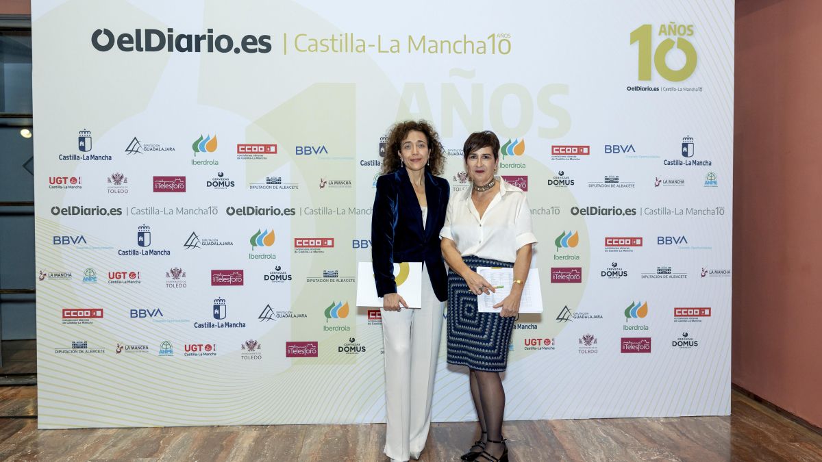 De izquierda a derecha, Verónica García directora comercial de elDiario.es Castilla-La Mancha y Rocío Sánchez, responsable de Administración y RRHH