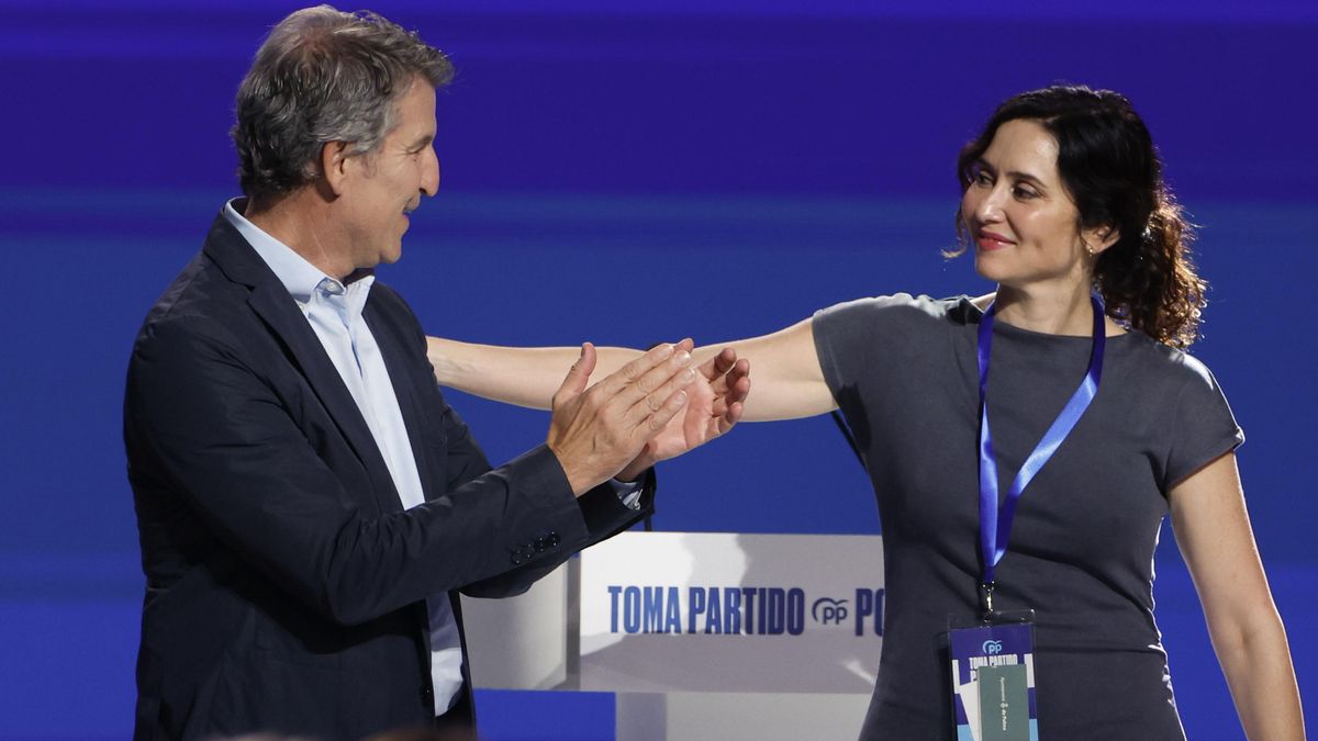 Alberto Núñez Feijóo and Isabel Díaz Ayuso at the PP Congress in July.