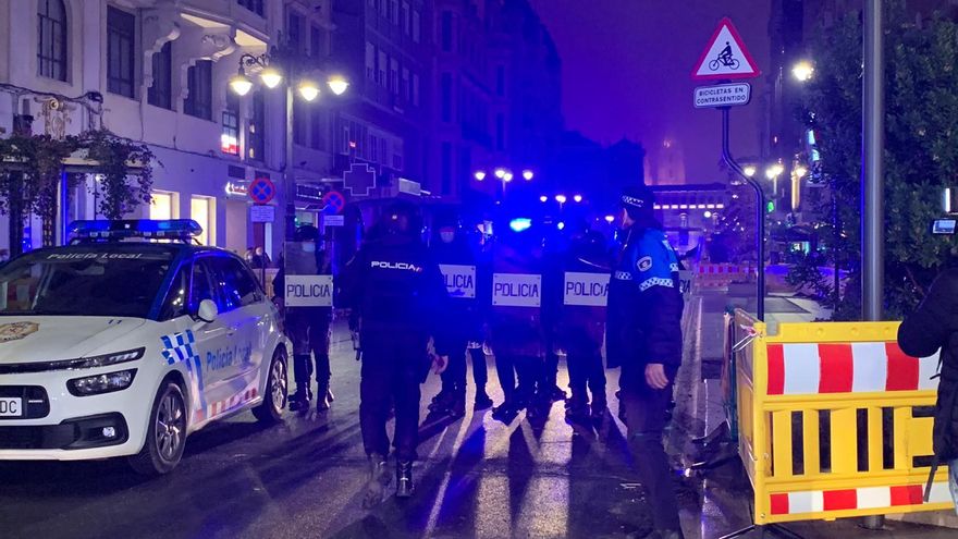 La Policía en León.