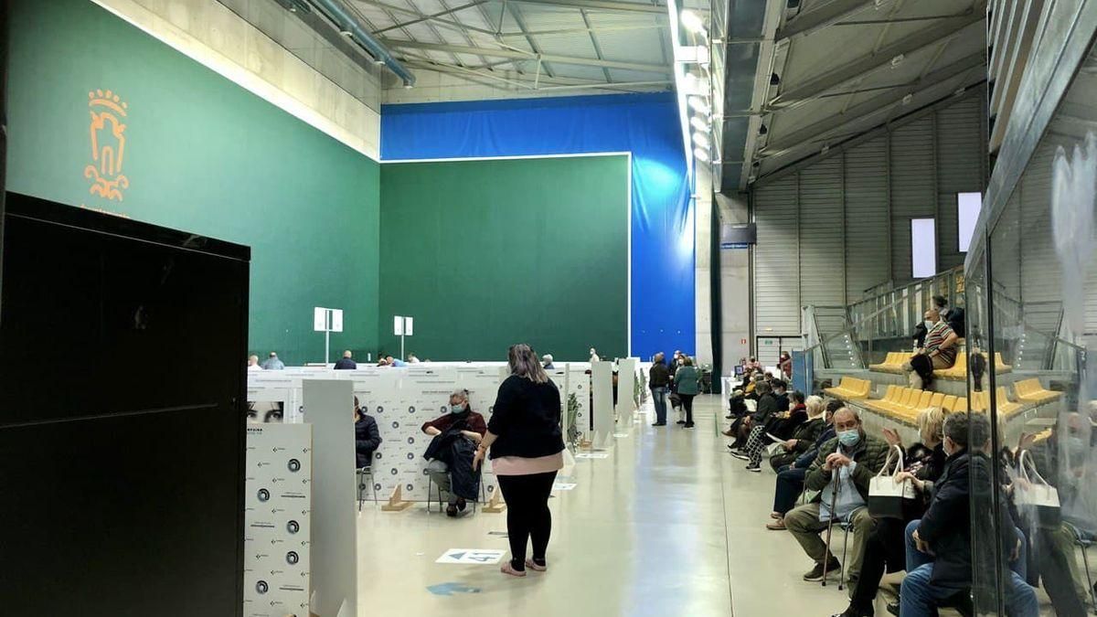 Euskadi baja la persiana de los vacunódromos tras administrar más de dos millones de dosis