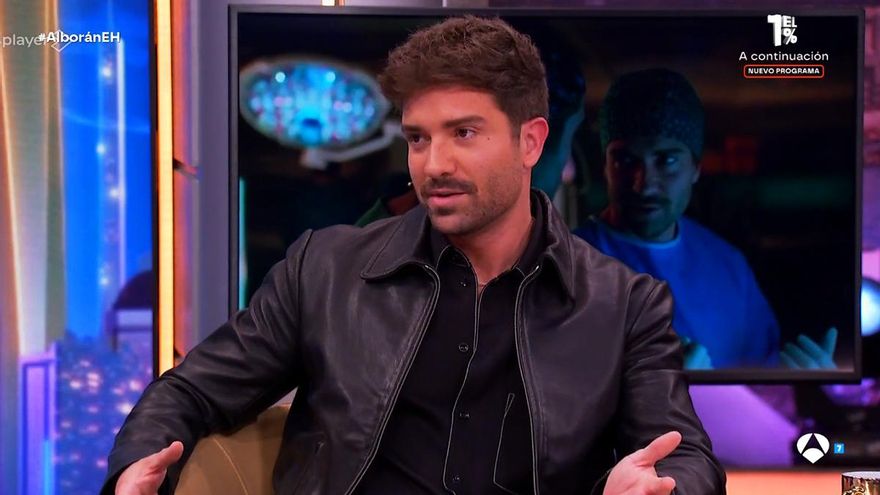 Pablo Alborán desvela en 'El Hormiguero' su gran error en 'Respira': "Grapé a un señor recreando una abdominoplastia"