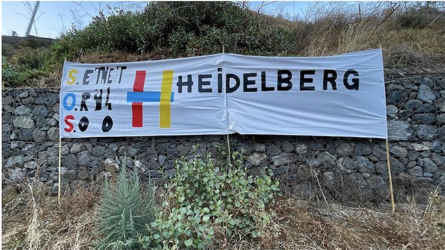 La plantilla del colegio Heidelberg pide socorro