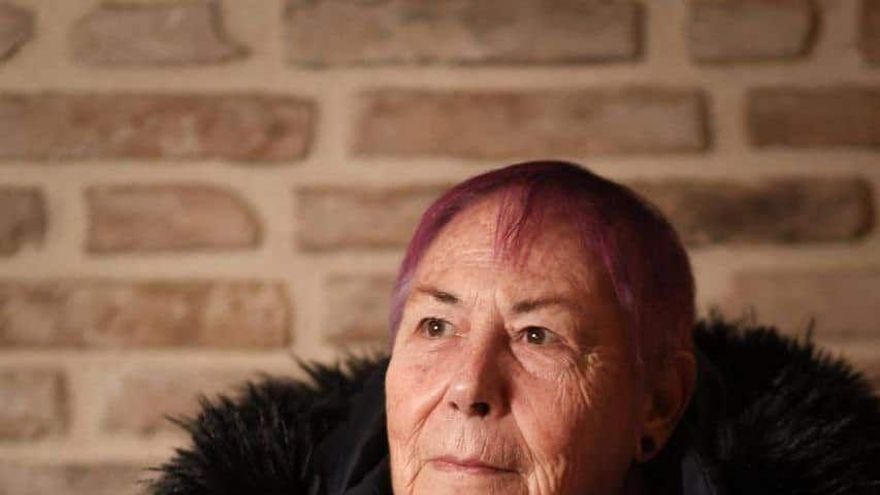 Colectivos sociales se movilizan para frenar el desahucio de la activista extremeña Paca Blanco