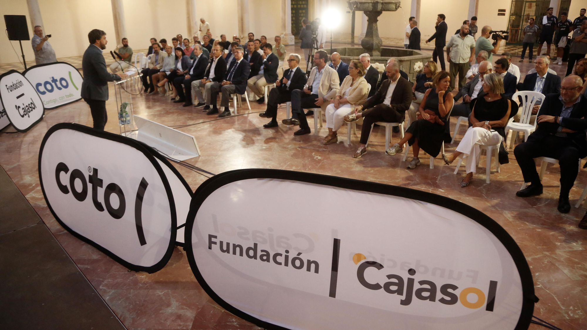 Presentación de los equipos del Cajasol Coto Córdoba CB