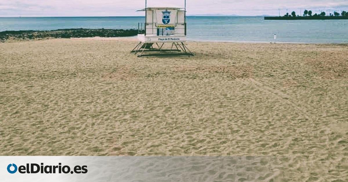 El PSOE denuncia que una playa de Lanzarote sigue cerrada con un problema de vertidos fecales en plena Semana Santa