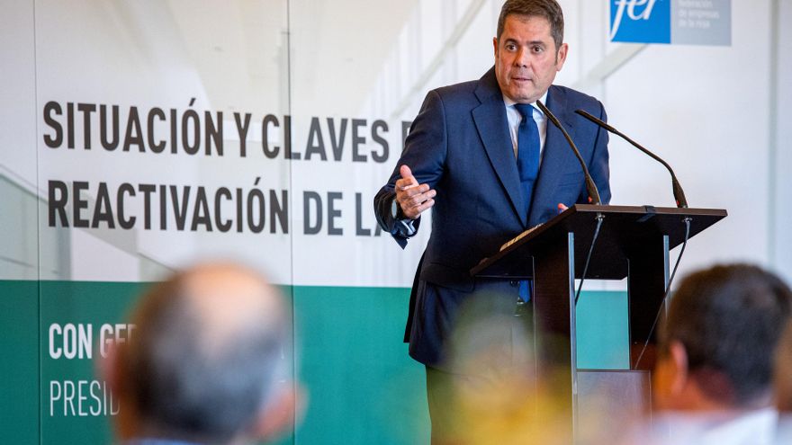 Las pequeñas empresas dicen que no encuentran trabajadores: señalan a las ayudas a parados, pero no los salarios