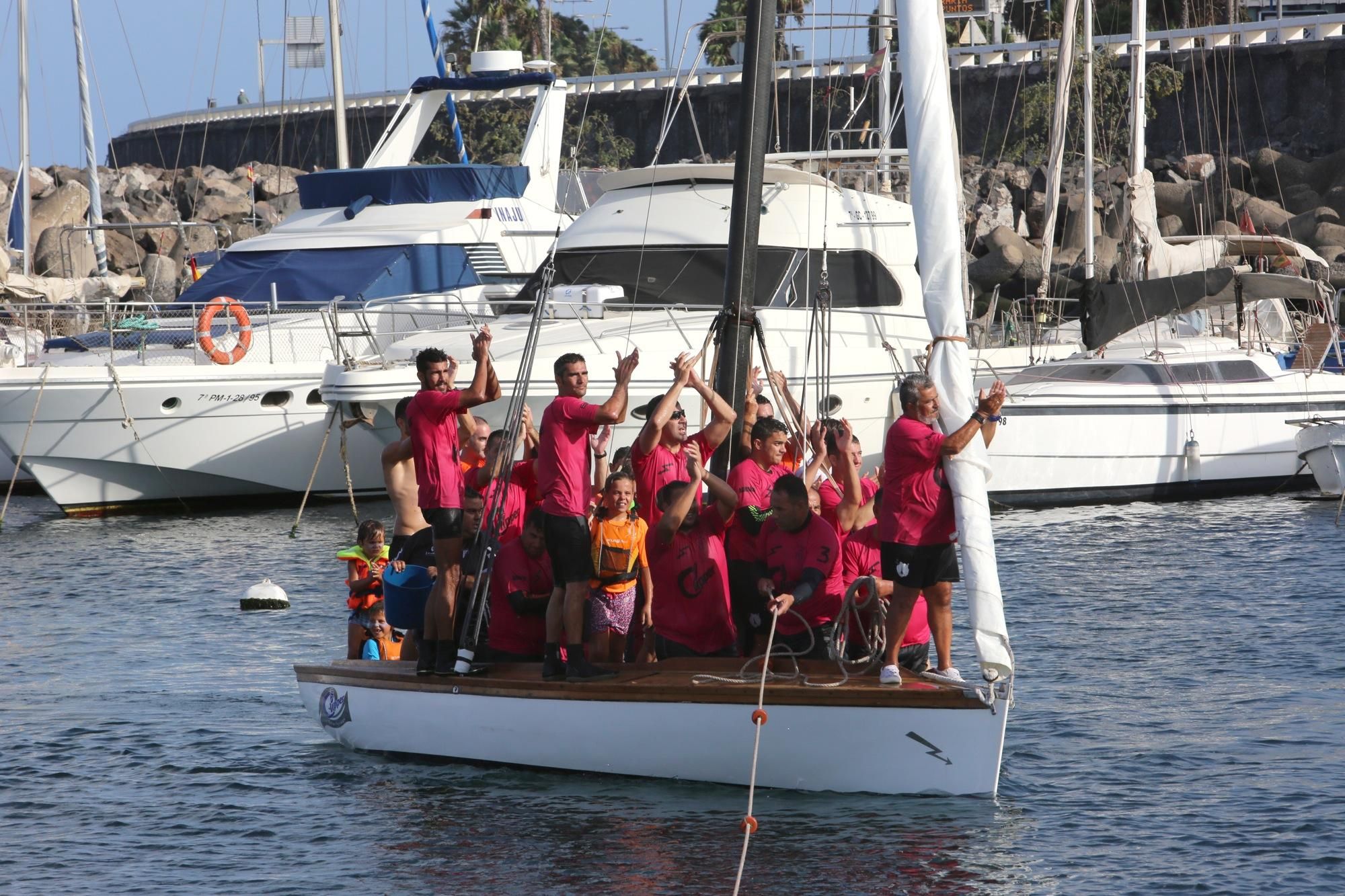 El Bote Poeta Tomás Morales durante la final del Torneo Eliminatorio Fundación La Caja de vela latina canaria (ALEJANDRO RAMOS)