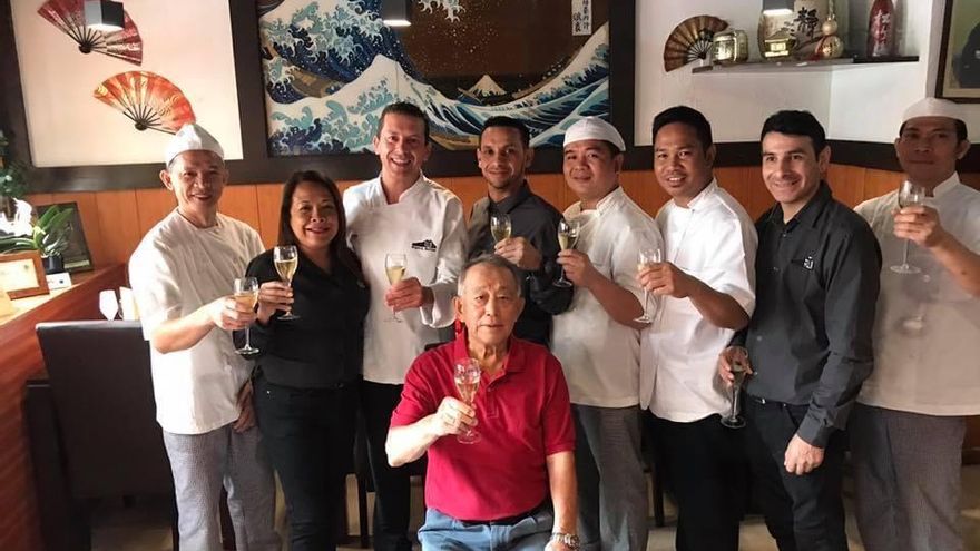 Señorr Sato y la familia del Fuji en el año 2019