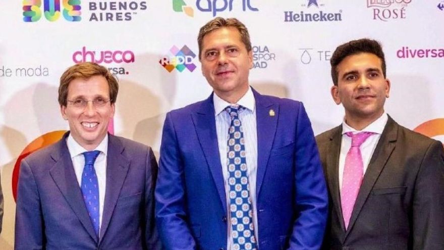 El Orgullo de Ávila premia al Gobierno de Almeida por su "activismo LGTBI" y luego retira el galardón por "la presión"