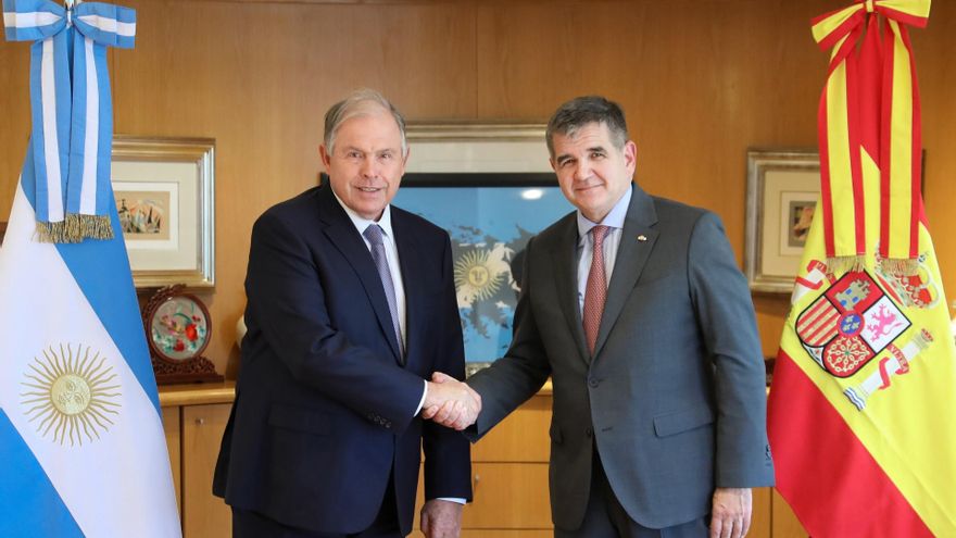 A solas contra el mundo: la Argentina "libertaria" de Milei redefine su posicionamiento global