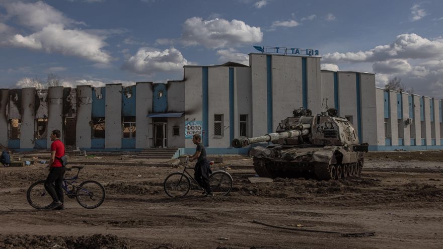 Rusia intensifica la ofensiva en el Donbás pero continúa los bombardeos en el norte EFE/EPA/ROMAN PILIPEY