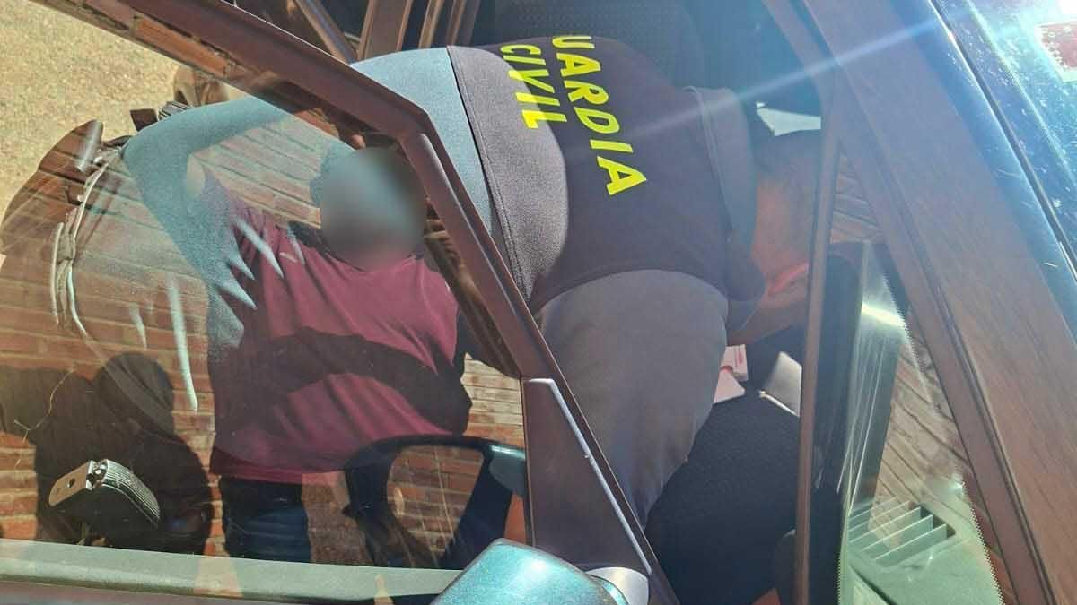 Huida, resistencia y drogas: dos detenidos este fin de semana en distintas fiestas en la provincia de León